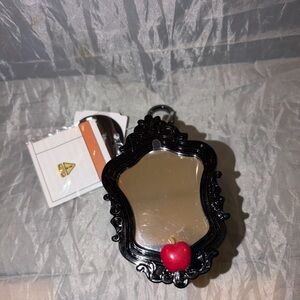 Bath & Body Works Evil Queen Light up Mirror PocketBac Holder Disney Villians